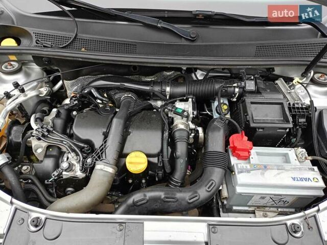 Сірий Рено Логан, об'ємом двигуна 1.46 л та пробігом 190 тис. км за 10500 $, фото 6 на Automoto.ua