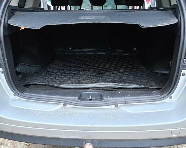 Сірий Рено Логан, об'ємом двигуна 1.46 л та пробігом 190 тис. км за 10500 $, фото 5 на Automoto.ua