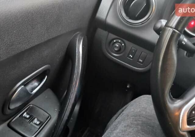 Серый Рено Логан, объемом двигателя 1.46 л и пробегом 118 тыс. км за 10000 $, фото 3 на Automoto.ua