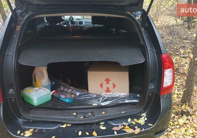 Серый Рено Логан, объемом двигателя 1.46 л и пробегом 118 тыс. км за 10000 $, фото 5 на Automoto.ua