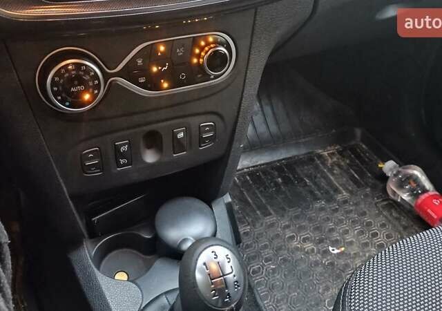 Серый Рено Логан, объемом двигателя 1.46 л и пробегом 118 тыс. км за 10000 $, фото 6 на Automoto.ua