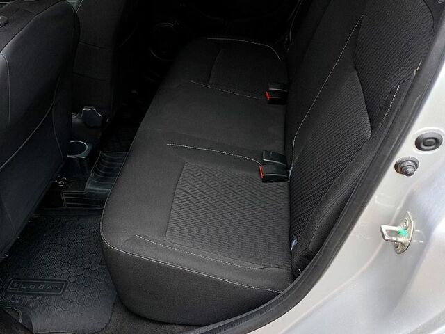 Сірий Рено Логан, об'ємом двигуна 1.5 л та пробігом 190 тис. км за 10500 $, фото 10 на Automoto.ua