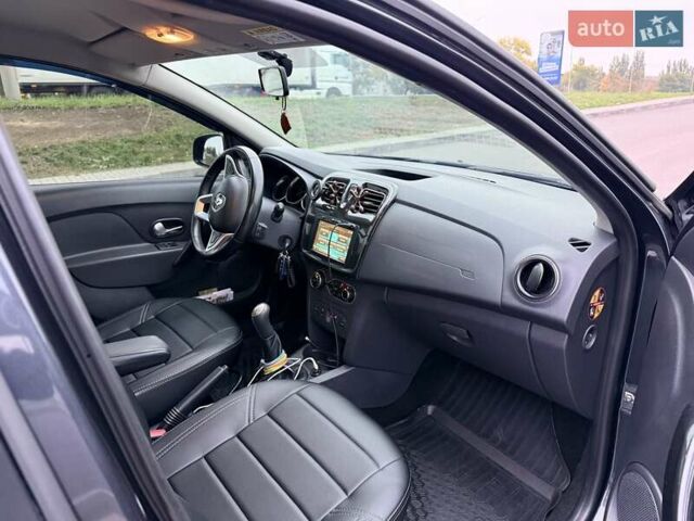 Рено Логан 2019 в Киеве на Automoto.ua Серый Рено Логан, объемом двигателя 1.46 л и пробегом 225 тыс. км за 14000 $, фото 17 на Automoto.ua