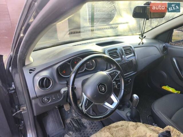 Серый Рено Логан, объемом двигателя 1.46 л и пробегом 177 тыс. км за 13500 $, фото 4 на Automoto.ua