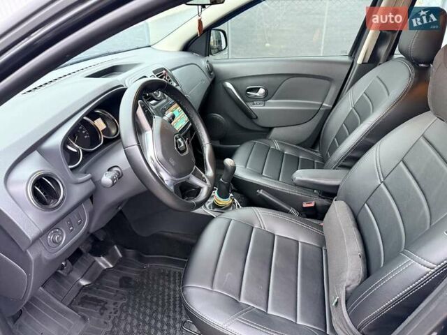 Рено Логан 2019 в Киеве на Automoto.ua Серый Рено Логан, объемом двигателя 1.46 л и пробегом 225 тыс. км за 14000 $, фото 10 на Automoto.ua