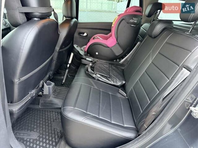 Рено Логан 2019 в Киеве на Automoto.ua Серый Рено Логан, объемом двигателя 1.46 л и пробегом 225 тыс. км за 14000 $, фото 13 на Automoto.ua