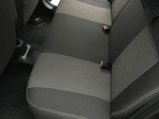 Серый Рено Логан, объемом двигателя 1.5 л и пробегом 229 тыс. км за 12500 $, фото 9 на Automoto.ua