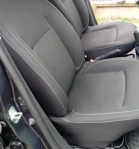 Сірий Рено Логан, об'ємом двигуна 1.46 л та пробігом 79 тис. км за 11000 $, фото 18 на Automoto.ua