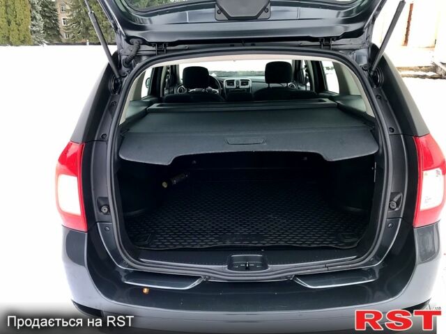 Сірий Рено Логан, об'ємом двигуна 1.5 л та пробігом 80 тис. км за 12600 $, фото 13 на Automoto.ua