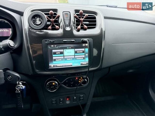 Рено Логан 2019 в Киеве на Automoto.ua Серый Рено Логан, объемом двигателя 1.46 л и пробегом 225 тыс. км за 14000 $, фото 22 на Automoto.ua