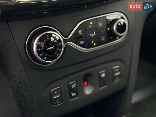 Серый Рено Логан, объемом двигателя 1.46 л и пробегом 38 тыс. км за 12800 $, фото 19 на Automoto.ua