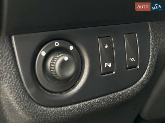 Серый Рено Логан, объемом двигателя 1.46 л и пробегом 38 тыс. км за 12800 $, фото 18 на Automoto.ua