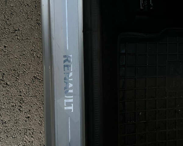 Сірий Рено Логан, об'ємом двигуна 1.46 л та пробігом 52 тис. км за 11500 $, фото 4 на Automoto.ua