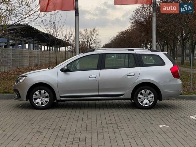 Серый Рено Логан, объемом двигателя 1.46 л и пробегом 38 тыс. км за 12800 $, фото 4 на Automoto.ua