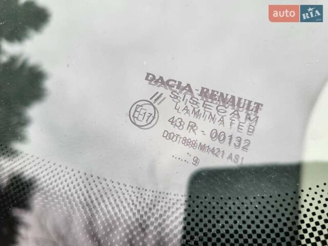 Серый Рено Логан, объемом двигателя 1.46 л и пробегом 43 тыс. км за 12000 $, фото 11 на Automoto.ua