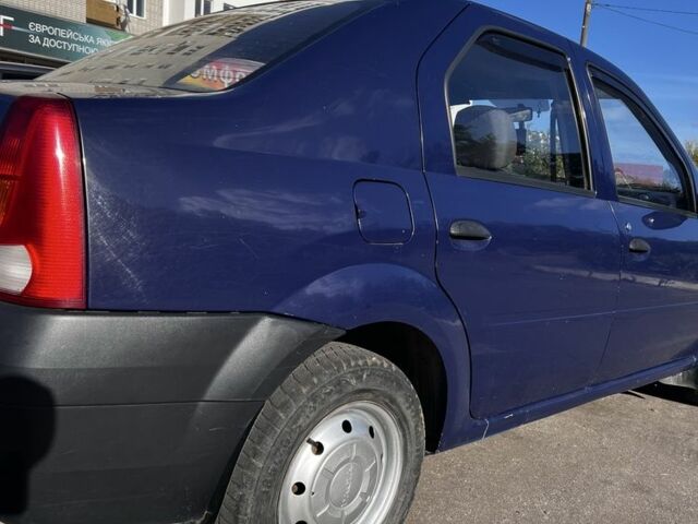 Рено Логан 2007 в Каневе на Automoto.ua Синий Рено Логан, объемом двигателя 1.4 л и пробегом 245 тыс. км за 2700 $, фото 1 на Automoto.ua