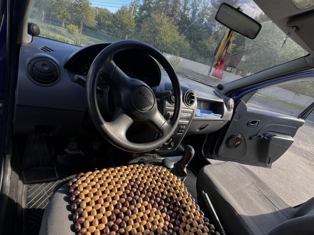 Рено Логан 2007 в Каневе на Automoto.ua Синий Рено Логан, объемом двигателя 1.4 л и пробегом 245 тыс. км за 2700 $, фото 6 на Automoto.ua