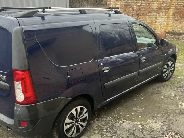 Синій Рено Логан, об'ємом двигуна 1.6 л та пробігом 430 тис. км за 3500 $, фото 5 на Automoto.ua