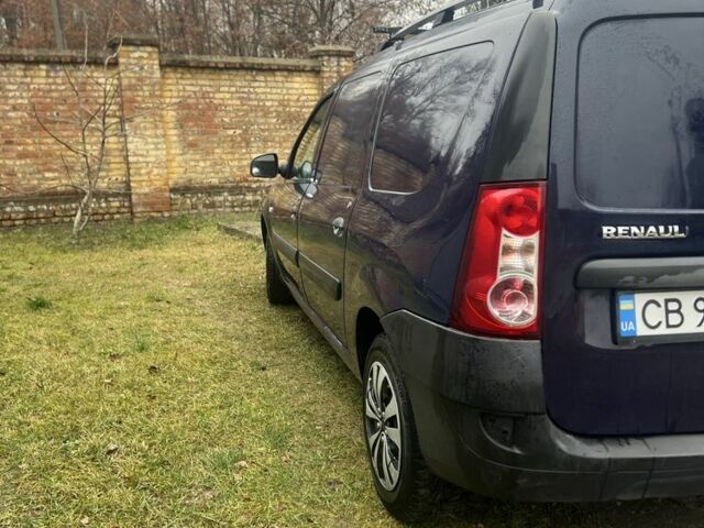 Синій Рено Логан, об'ємом двигуна 1.6 л та пробігом 430 тис. км за 3500 $, фото 3 на Automoto.ua