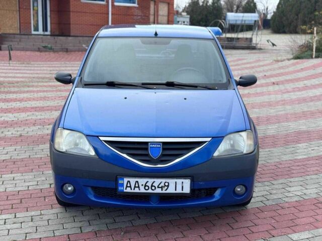 Синий Рено Логан, объемом двигателя 1.6 л и пробегом 250 тыс. км за 2200 $, фото 1 на Automoto.ua