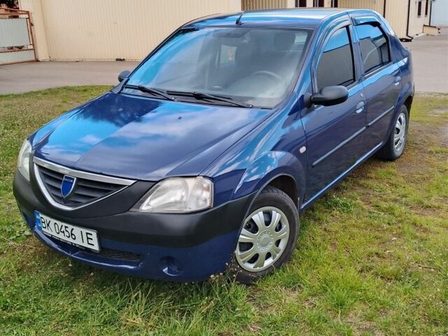 Синій Рено Логан, об'ємом двигуна 1.4 л та пробігом 256 тис. км за 2800 $, фото 6 на Automoto.ua