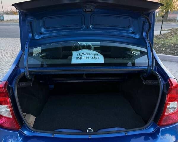 Синій Рено Логан, об'ємом двигуна 1.46 л та пробігом 264 тис. км за 3800 $, фото 1 на Automoto.ua