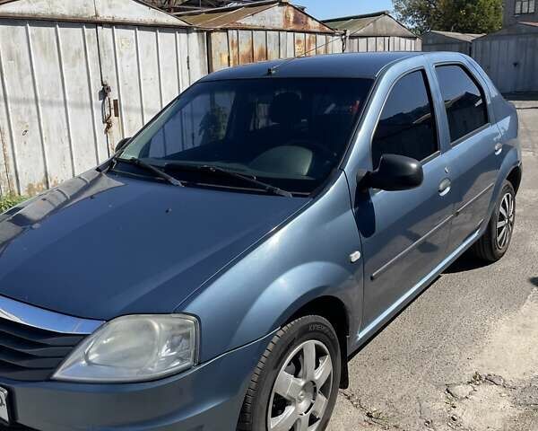 Синій Рено Логан, об'ємом двигуна 1.6 л та пробігом 373 тис. км за 3700 $, фото 1 на Automoto.ua