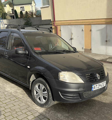 Синий Рено Логан, объемом двигателя 1.39 л и пробегом 180 тыс. км за 2500 $, фото 1 на Automoto.ua