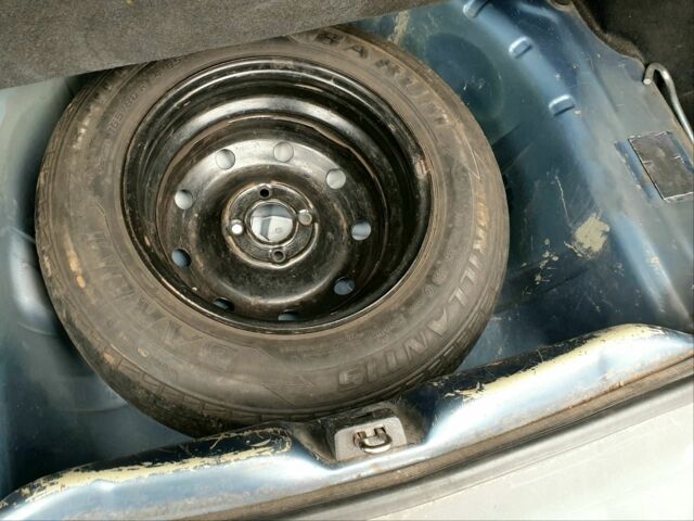 Синий Рено Логан, объемом двигателя 1.4 л и пробегом 250 тыс. км за 2900 $, фото 13 на Automoto.ua