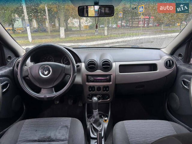 Синій Рено Логан, об'ємом двигуна 1.39 л та пробігом 310 тис. км за 3500 $, фото 12 на Automoto.ua