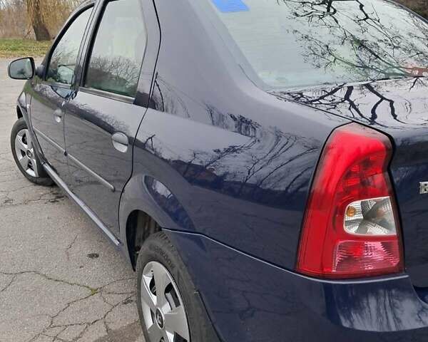 Синий Рено Логан, объемом двигателя 1.4 л и пробегом 148 тыс. км за 4999 $, фото 3 на Automoto.ua