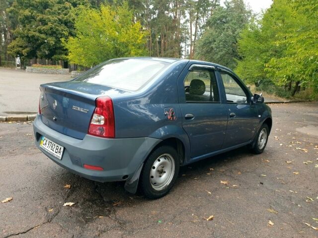 Синий Рено Логан, объемом двигателя 1.4 л и пробегом 250 тыс. км за 2900 $, фото 6 на Automoto.ua