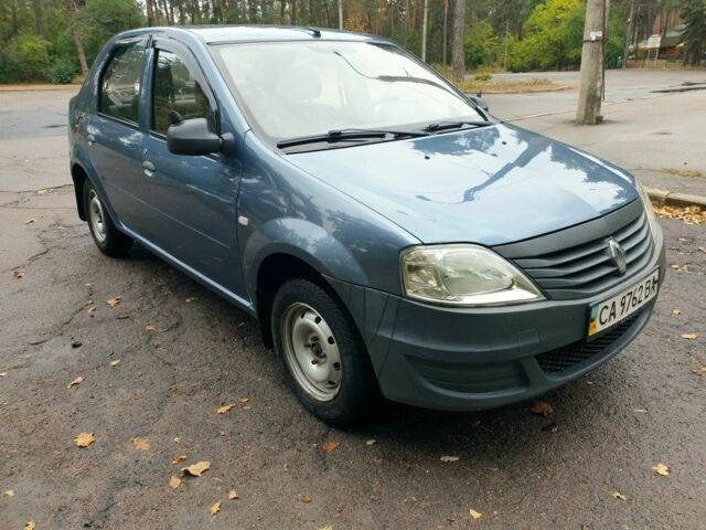 Синий Рено Логан, объемом двигателя 1.4 л и пробегом 250 тыс. км за 2900 $, фото 7 на Automoto.ua