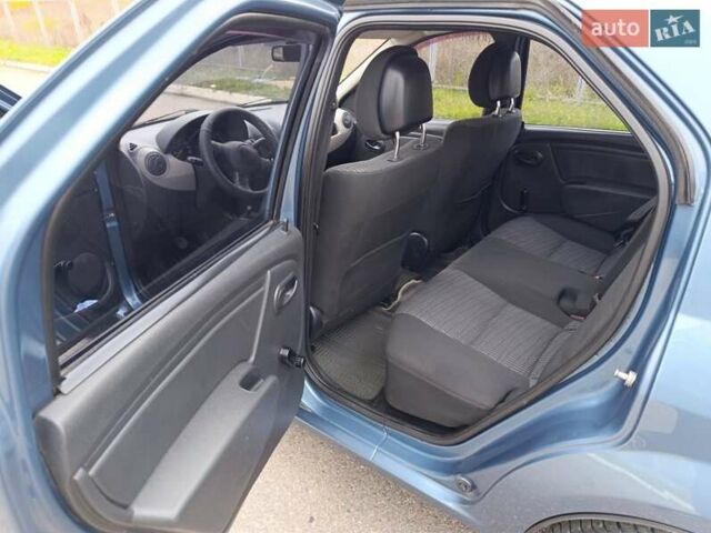 Синий Рено Логан, объемом двигателя 1.4 л и пробегом 75 тыс. км за 4850 $, фото 20 на Automoto.ua