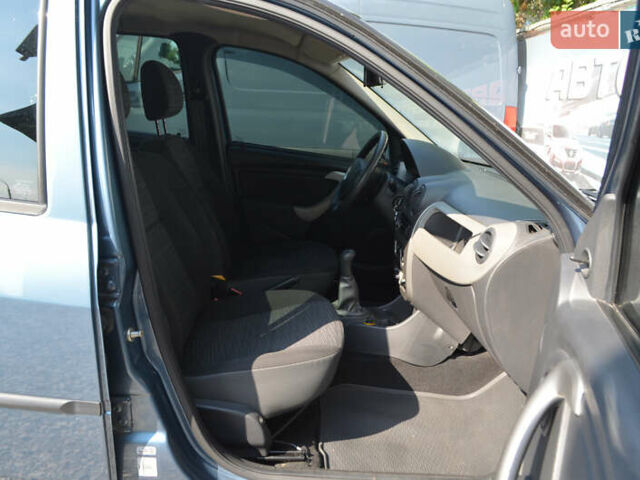 Синій Рено Логан, об'ємом двигуна 1.4 л та пробігом 51 тис. км за 5200 $, фото 19 на Automoto.ua