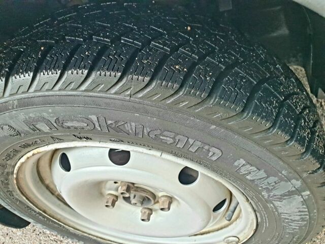 Синий Рено Логан, объемом двигателя 1.4 л и пробегом 250 тыс. км за 2900 $, фото 10 на Automoto.ua