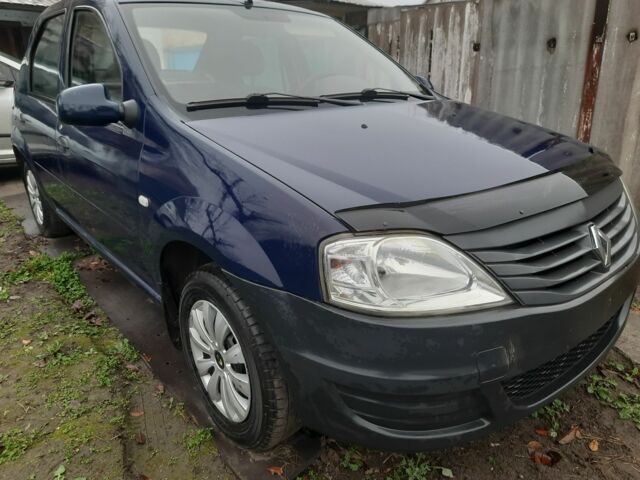 Синій Рено Логан, об'ємом двигуна 1.4 л та пробігом 145 тис. км за 2300 $, фото 2 на Automoto.ua