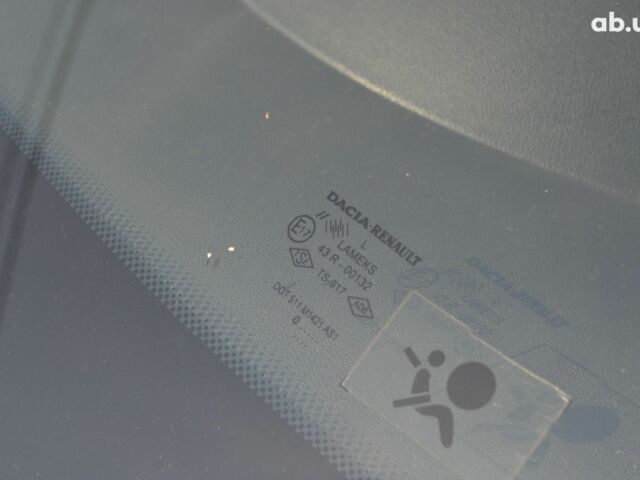 Синий Рено Логан, объемом двигателя 1.4 л и пробегом 51 тыс. км за 5200 $, фото 13 на Automoto.ua