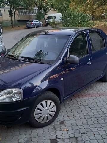 Синий Рено Логан, объемом двигателя 1.4 л и пробегом 230 тыс. км за 3700 $, фото 4 на Automoto.ua