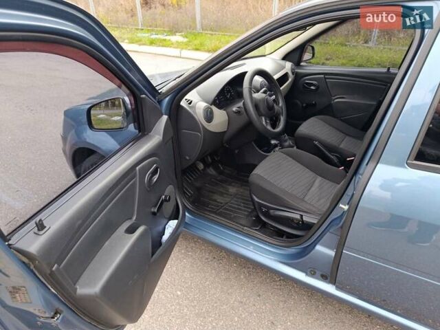 Синий Рено Логан, объемом двигателя 1.4 л и пробегом 75 тыс. км за 4850 $, фото 18 на Automoto.ua