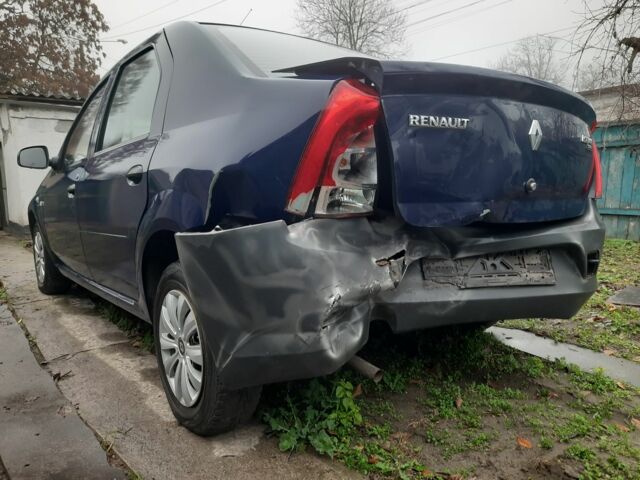 Синій Рено Логан, об'ємом двигуна 1.4 л та пробігом 145 тис. км за 2300 $, фото 4 на Automoto.ua