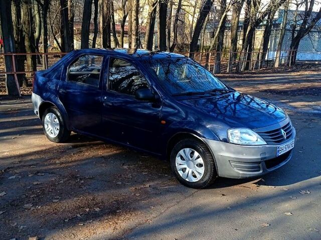 Синий Рено Логан, объемом двигателя 1.4 л и пробегом 190 тыс. км за 2700 $, фото 4 на Automoto.ua