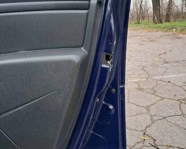 Синий Рено Логан, объемом двигателя 1.4 л и пробегом 148 тыс. км за 4999 $, фото 7 на Automoto.ua