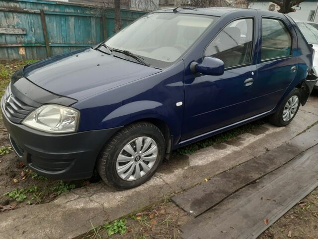 Синій Рено Логан, об'ємом двигуна 1.4 л та пробігом 145 тис. км за 2300 $, фото 3 на Automoto.ua