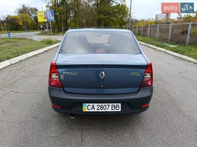 Синий Рено Логан, объемом двигателя 1.4 л и пробегом 75 тыс. км за 4850 $, фото 3 на Automoto.ua
