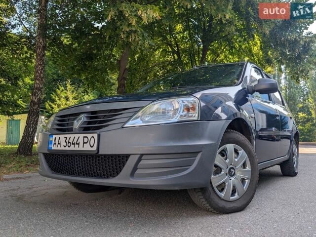 Синій Рено Логан, об'ємом двигуна 1.39 л та пробігом 313 тис. км за 2950 $, фото 21 на Automoto.ua