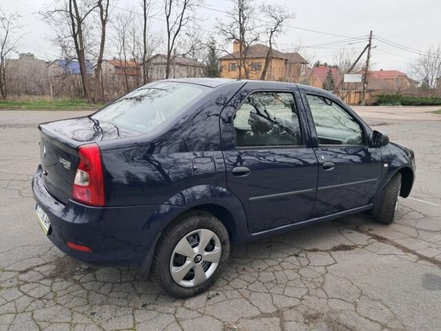 Синий Рено Логан, объемом двигателя 1.4 л и пробегом 148 тыс. км за 4999 $, фото 2 на Automoto.ua