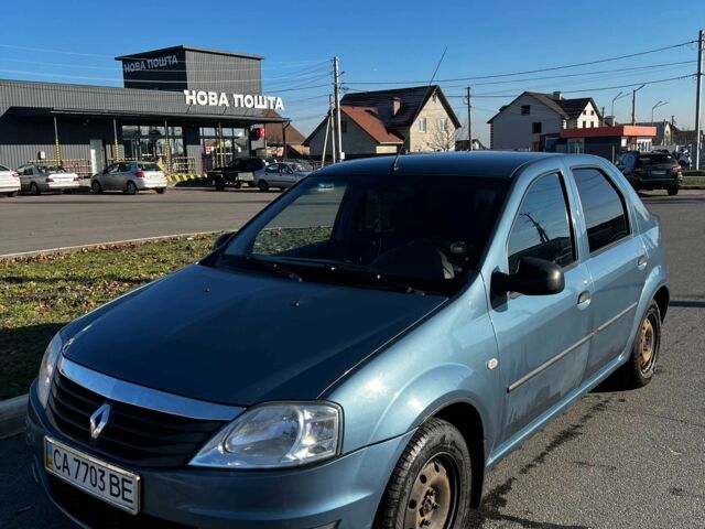 Синій Рено Логан, об'ємом двигуна 1.4 л та пробігом 306 тис. км за 4100 $, фото 4 на Automoto.ua