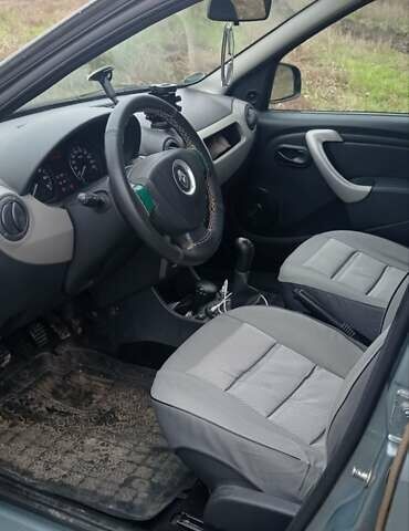 Синий Рено Логан, объемом двигателя 1.39 л и пробегом 267 тыс. км за 4300 $, фото 13 на Automoto.ua