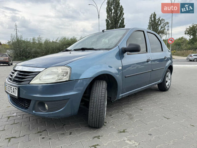 Синій Рено Логан, об'ємом двигуна 1.39 л та пробігом 129 тис. км за 4499 $, фото 1 на Automoto.ua